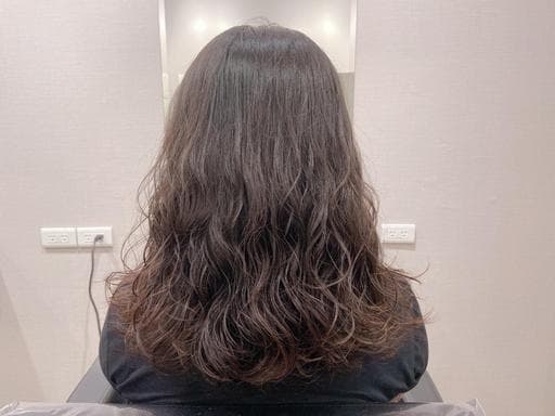 女生中長髮、微捲、女生燙髮