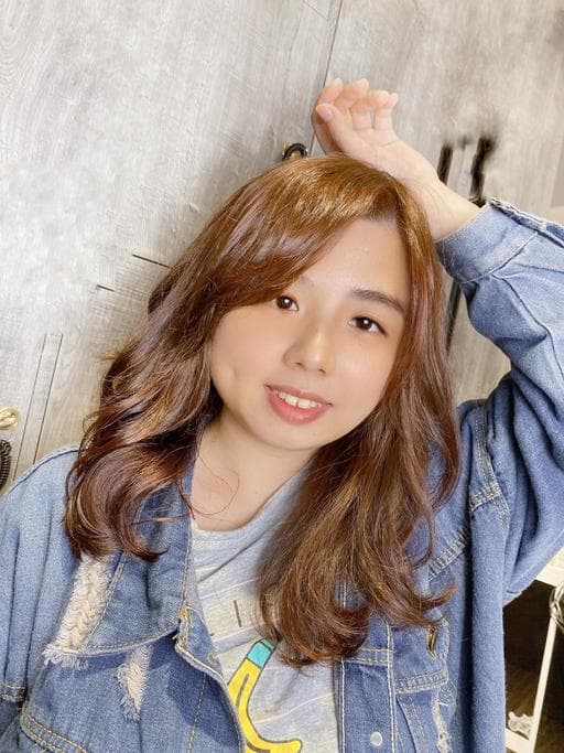 女生中長髮