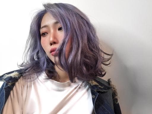 女生中長髮、特殊色、長瀏海