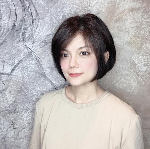 女生短髮、長瀏海、粗硬髮