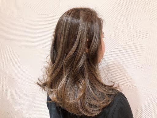 短瀏海、女生長髮、女生染髮