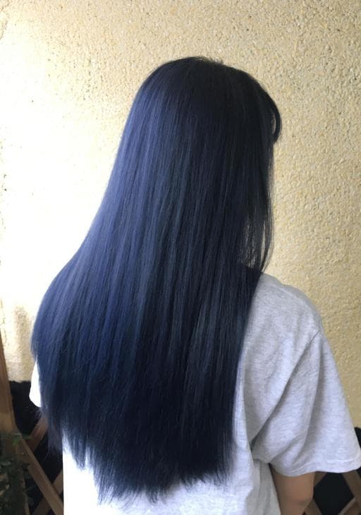 女生長髮