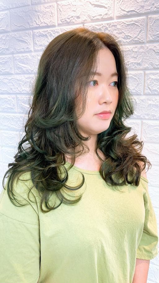長瀏海、女生染燙、女生長髮