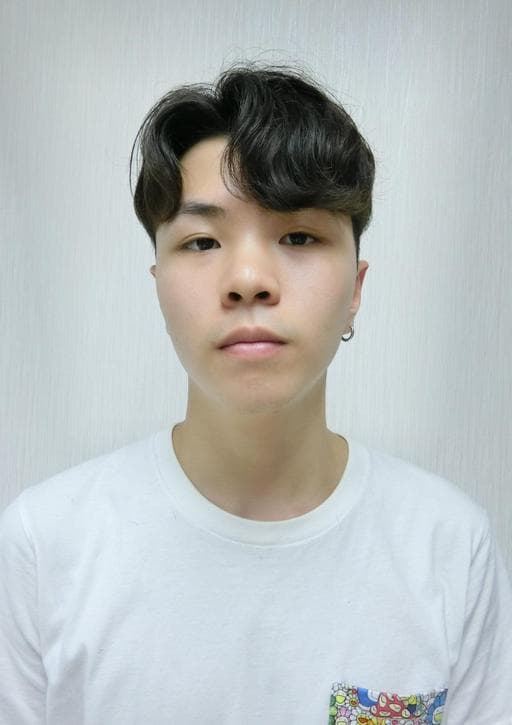 男生短髮