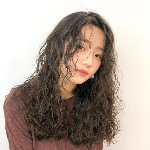 女生長髮、長瀏海、女生燙髮