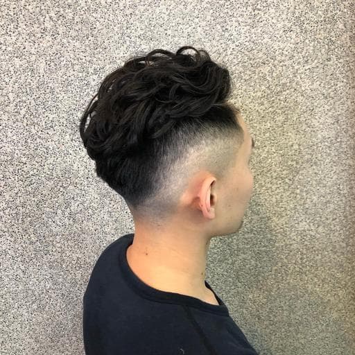 男生短髮