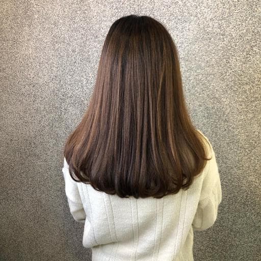 女生長髮