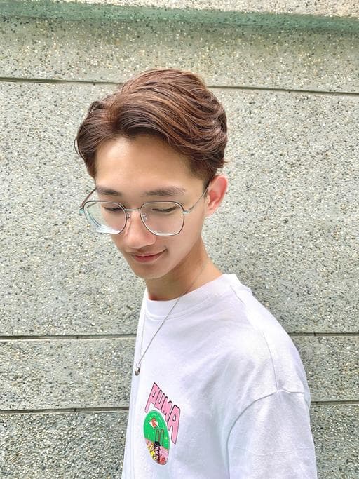 男生短髮、短瀏海、蜜糖橘