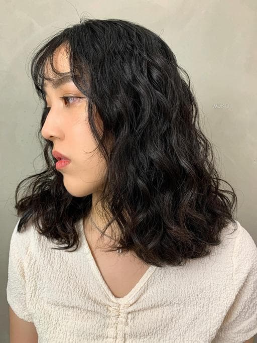 女生中長髮、質感溫塑、浪漫大卷