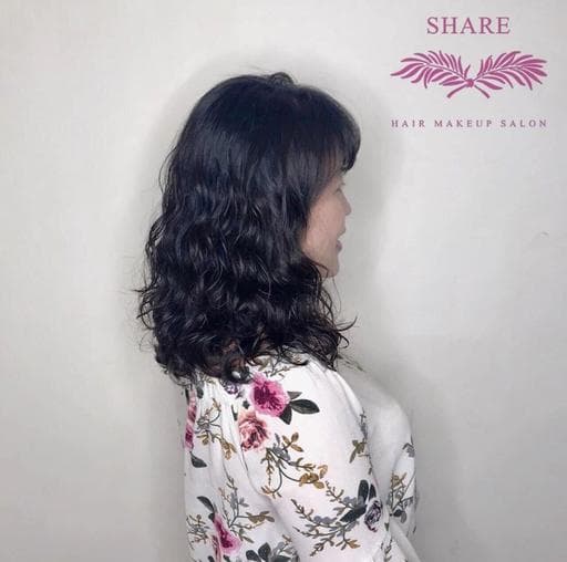 女生中長髮、短瀏海、溫塑燙