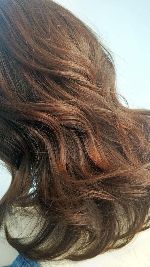 女生中長髮、女生染髮、短瀏海