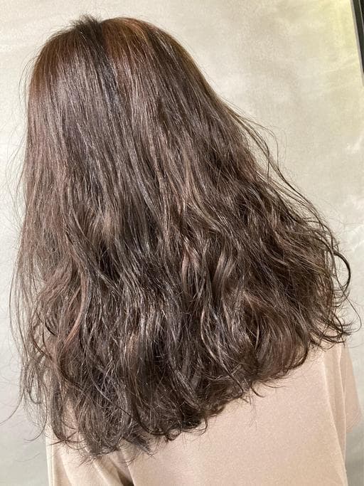 長瀏海、女生染燙、漂色