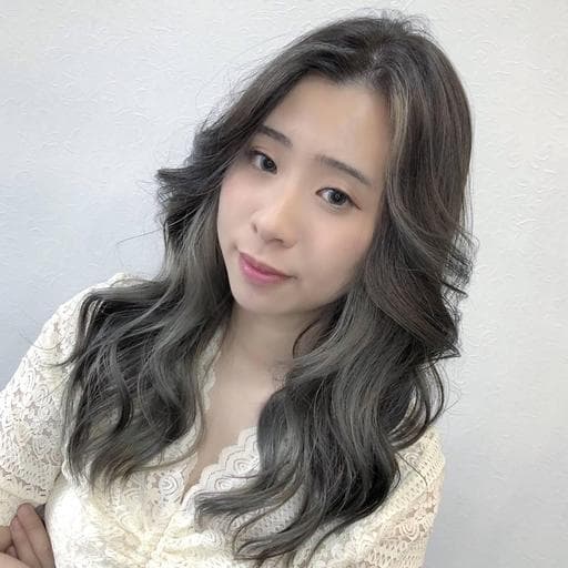 女生長髮、女生染髮、特殊色