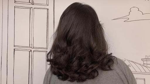 女生中長髮