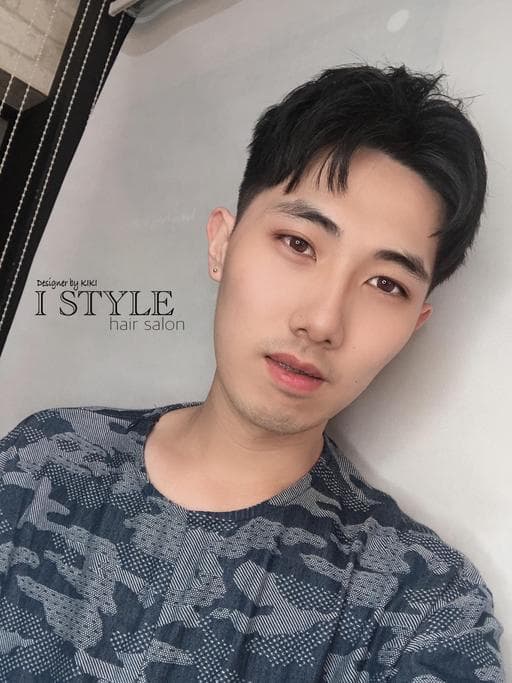 男生短髮、短瀏海、長臉