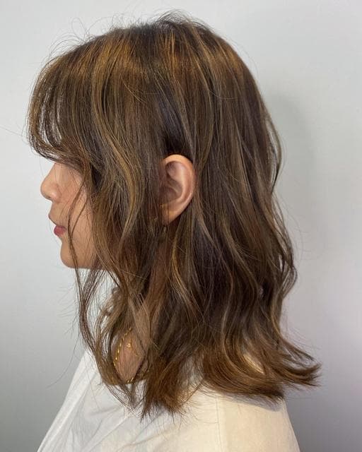 女生中長髮、長瀏海、女生染燙