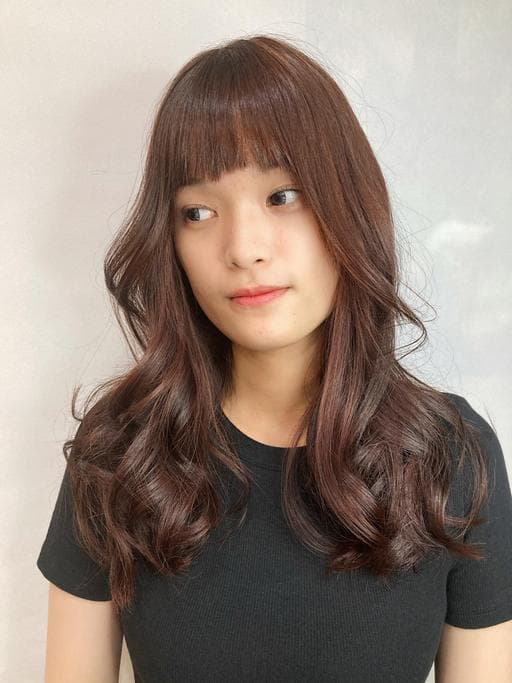 女生染髮、女生長髮、鵝蛋臉