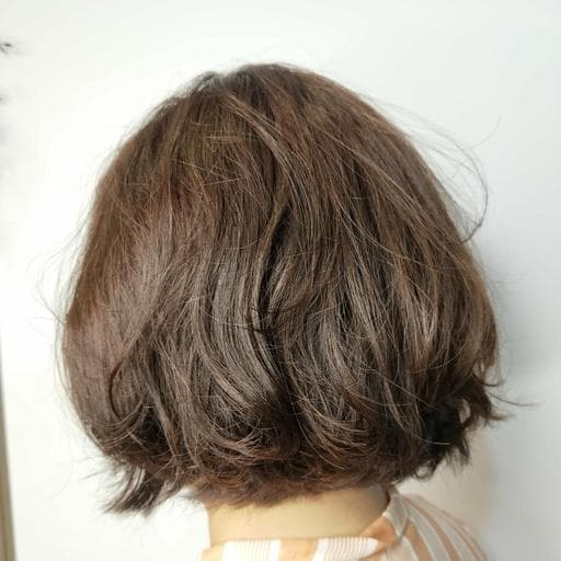 女生短髮、短瀏海、女生燙髮