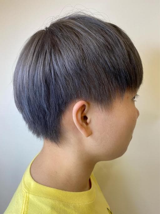女生短髮、漂色、灰色系