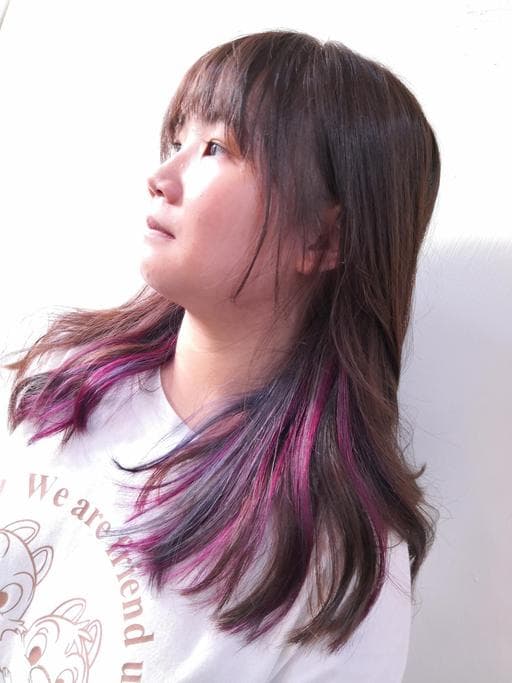 女生中長髮、特殊色、漂色