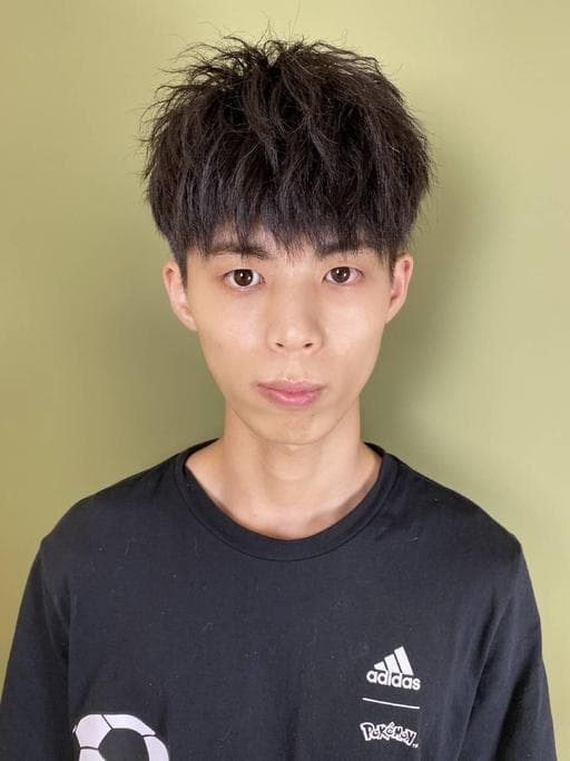 粗硬髮、長瀏海、男生Undercut