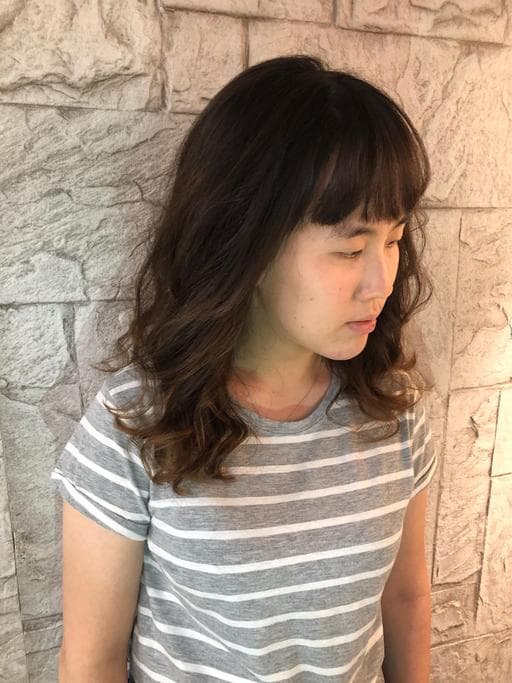 女生燙髮、女生長髮、短瀏海