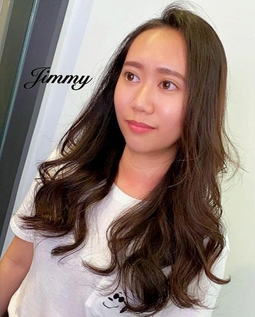 女生長髮