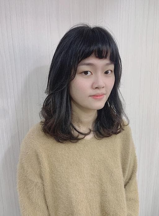 女生中長髮、微捲、台北剪髮