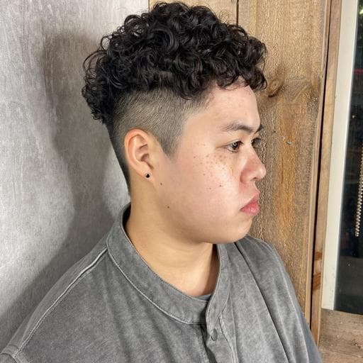 燙卷、男生短髮、男生Undercut