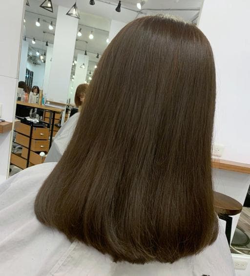 女生中長髮、女生染髮、短瀏海