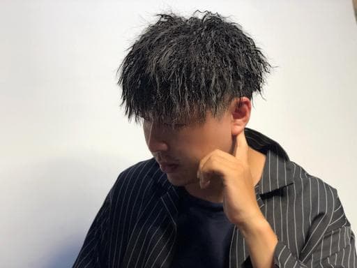 男生短髮、長瀏海、男生燙髮