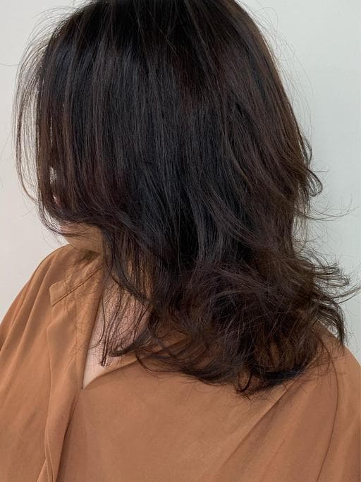女生中長髮