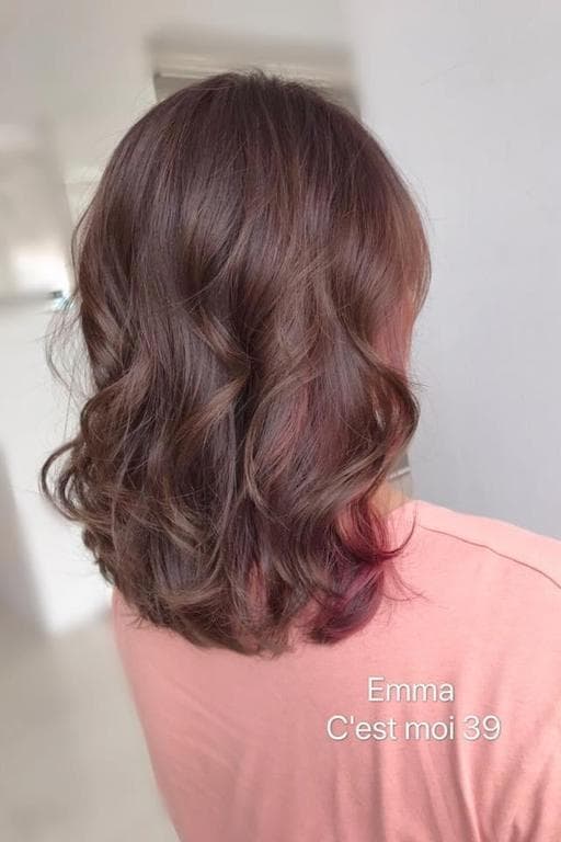 女生中長髮、長瀏海、不用漂髮