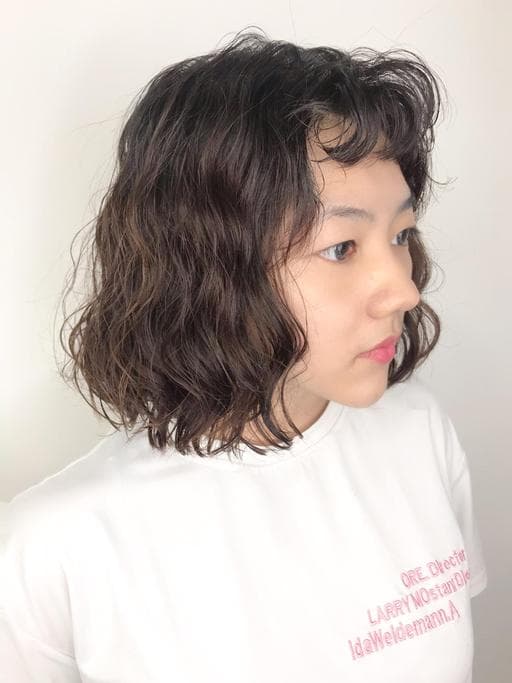 女生短髮、燙卷、短瀏海