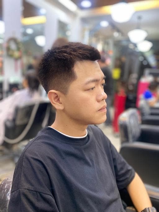 油頭、男生短髮、男生Undercut