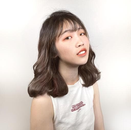 女生中長髮、電棒造型、細軟髮