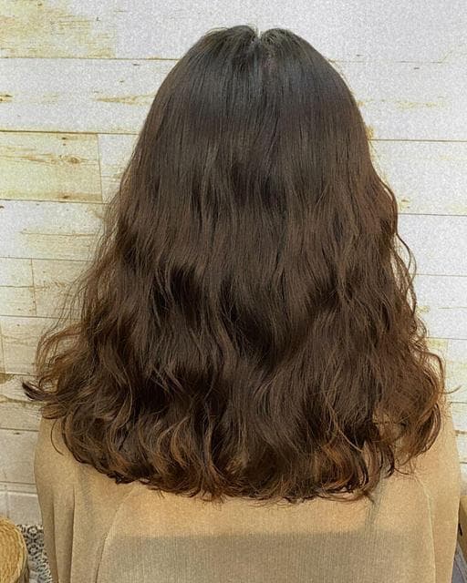 女生中長髮