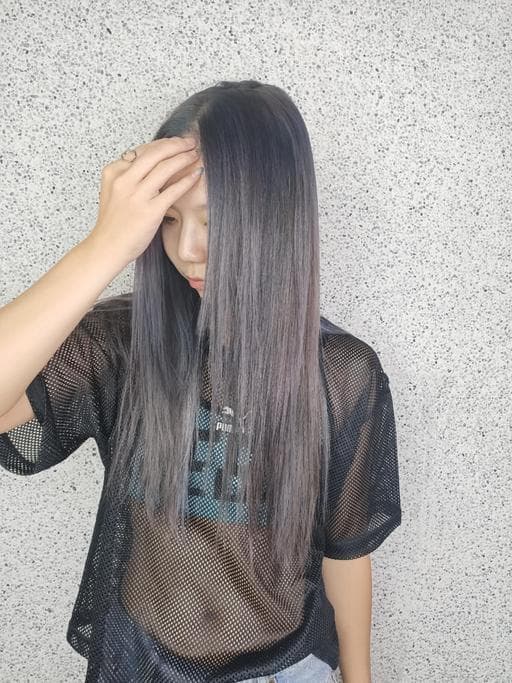 女生長髮