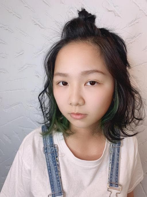 女生中長髮、長瀏海、女生染燙