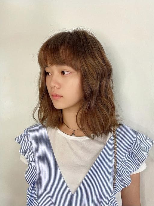 女生中長髮、棕色系、霧面質感