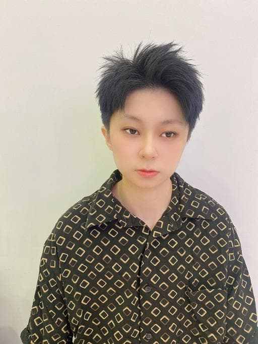 男生短髮