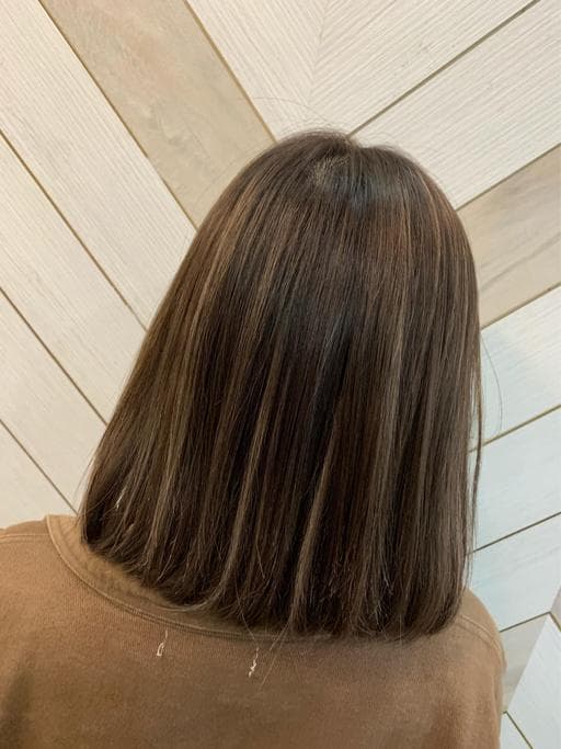 女生中長髮、設計染、棕色系