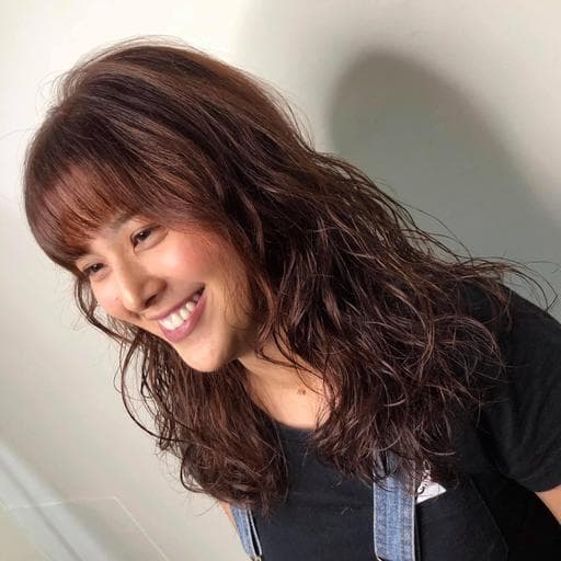 女生中長髮、女生染髮、短瀏海