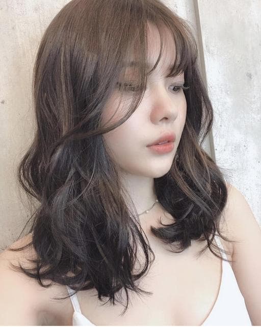 女生染燙、質感溫塑、棕色系