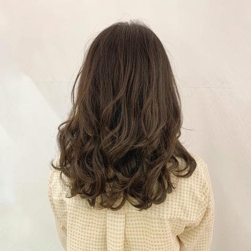 女生長髮、女生染髮、不用漂髮