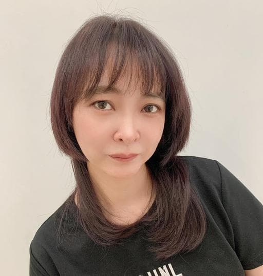 女生長髮、女生染髮、短瀏海