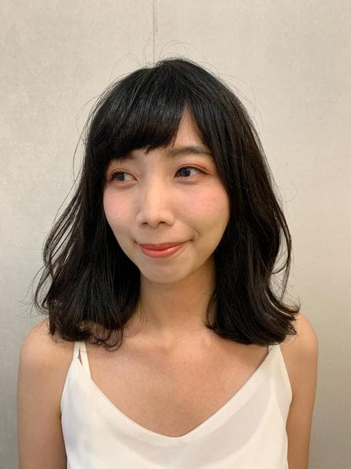 女生中長髮、燙卷、質感溫塑