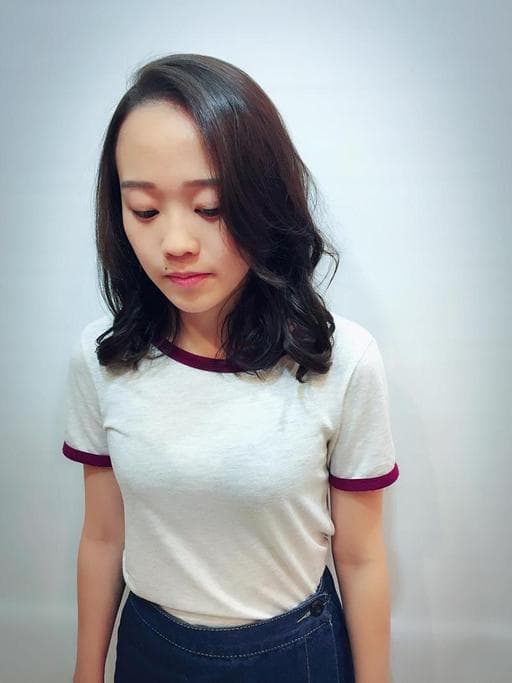 女生中長髮、質感、燙卷