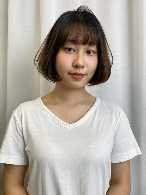 女生短髮、短瀏海、圓臉