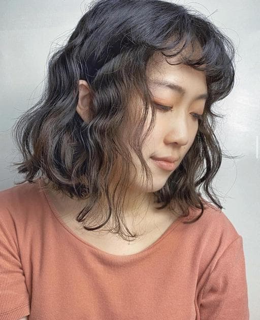 女生短髮、短瀏海、溫塑燙